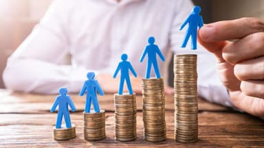 Labor is pushing for Australia's minimum wage to increase
