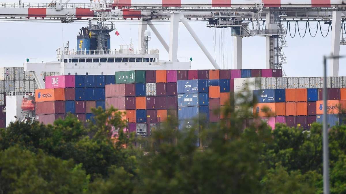 Trump delays rolling out some tariffs until August