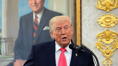 Trump signs new orders restricting birthright citizenship