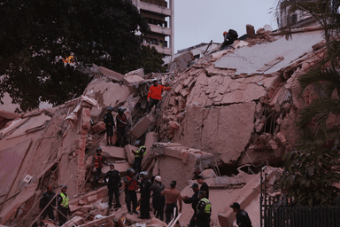 Earthquakes kill 235 people in Venezuela, death toll to rise