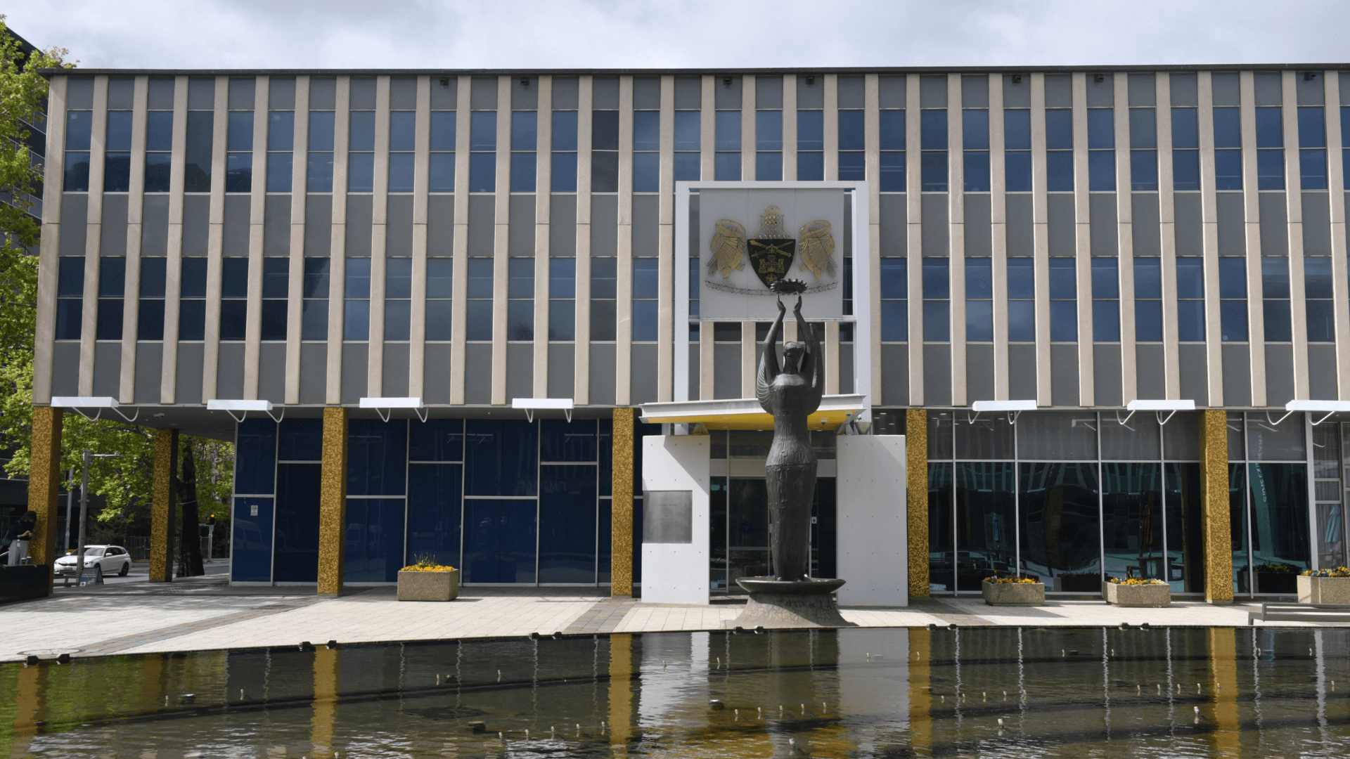 Four-day work week suggested for ACT