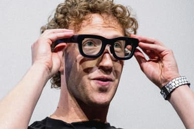 Smart glasses will be banned in all Victorian schools