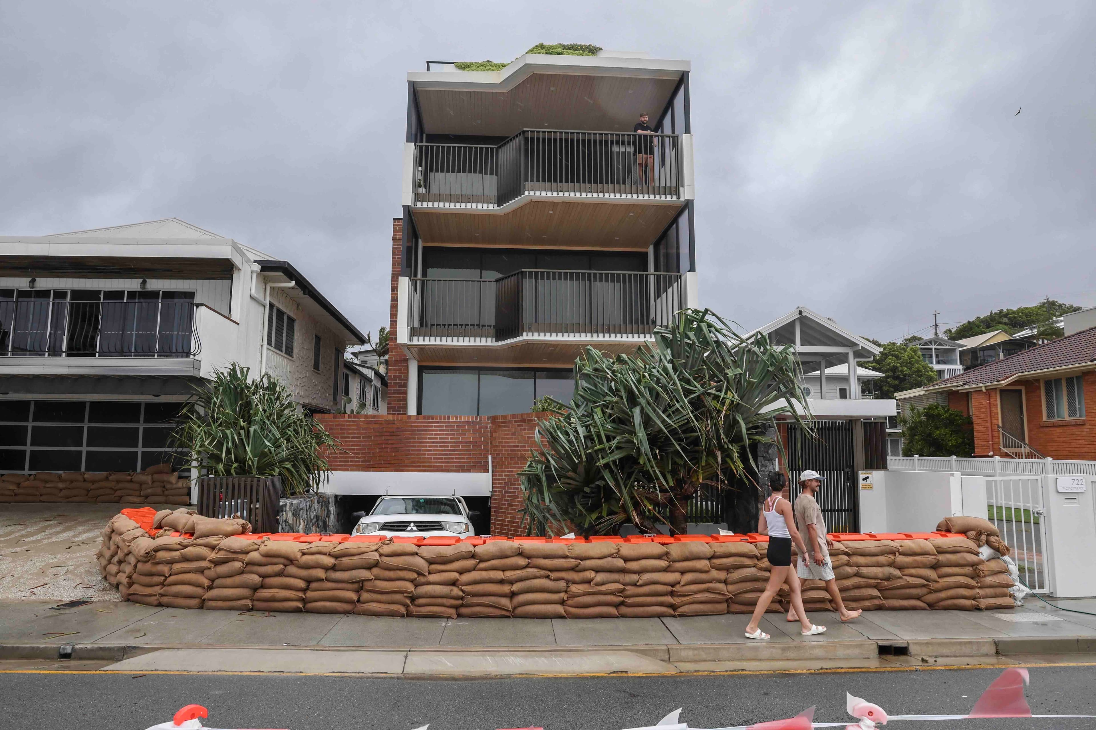 The latest on Cyclone Alfred - expected Saturday