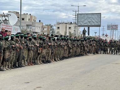 Hamas announces delay in releasing hostages, threatening ceasefire