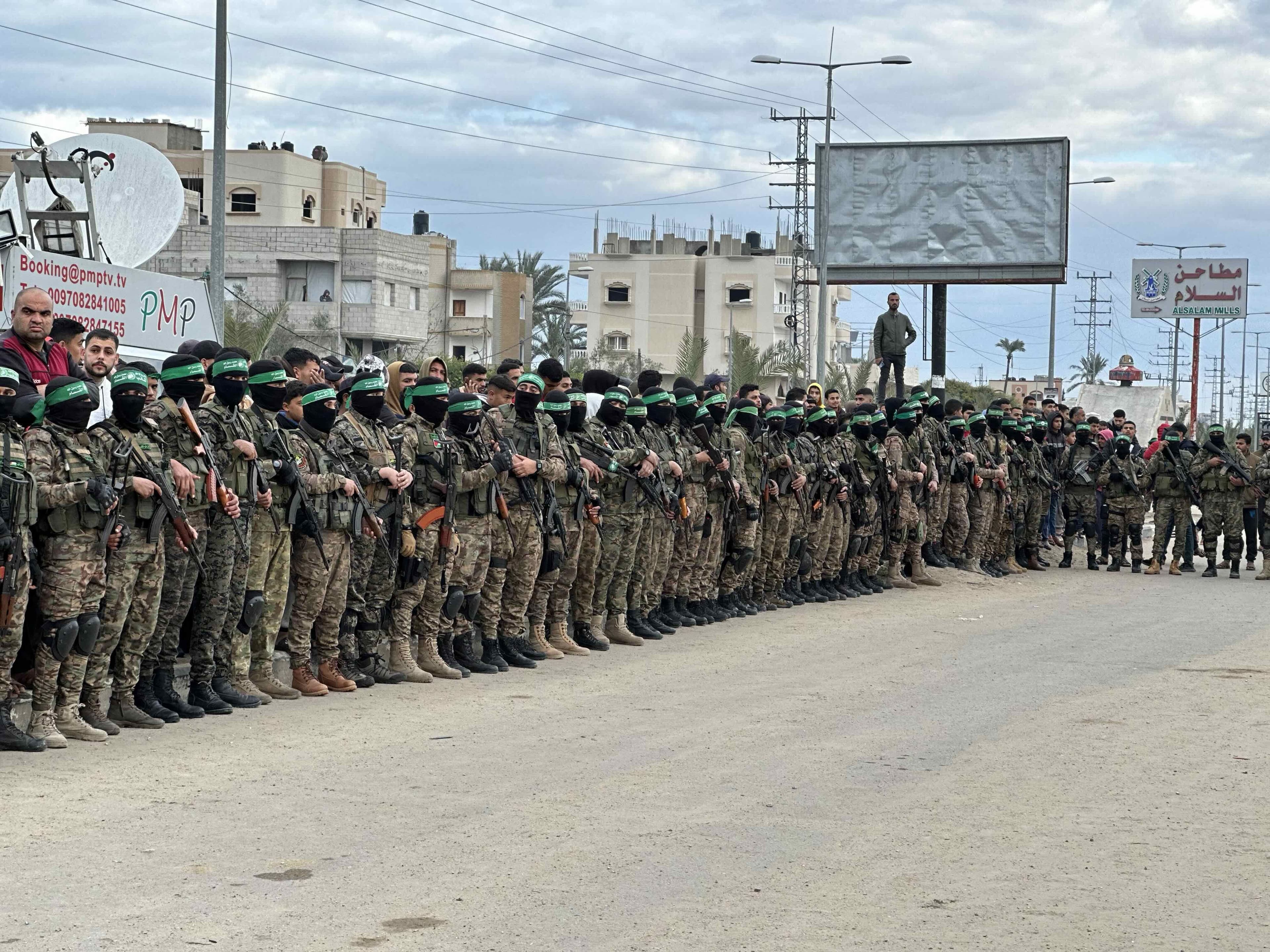 Hamas announces delay in releasing hostages, threatening ceasefire