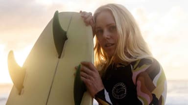TDA Sport interviews surf legend Laura Enever