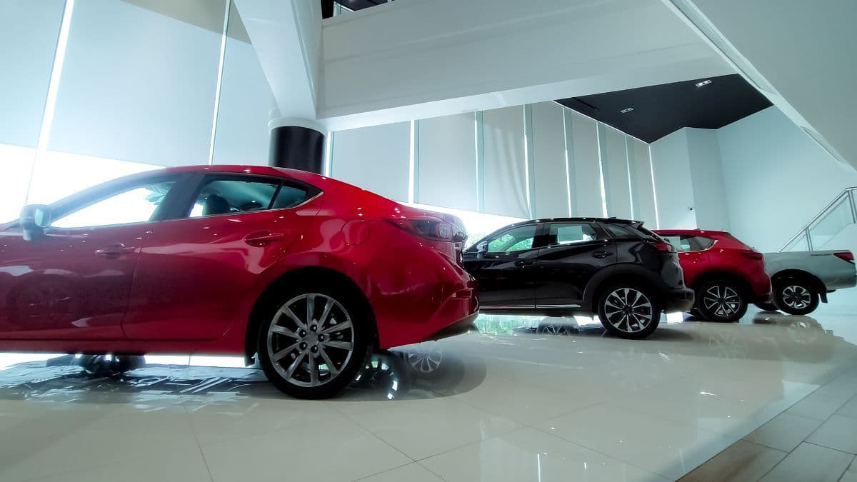 Which cars are less fuel efficient than advertised?