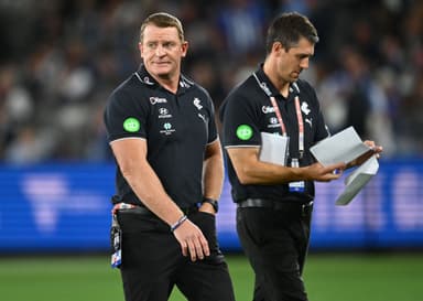 Michael Voss resigns as coach of Carlton after losses