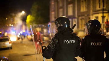 England far-right protests lead to arrests