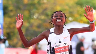 Ruth Chepngetich breaks marathon record