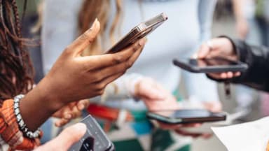 Poor life satisfaction linked to regular social media use, study says