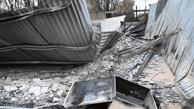 Nearly 60 homes destroyed in Queensland fires
