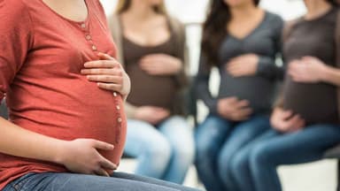National fertility rate falls to record low