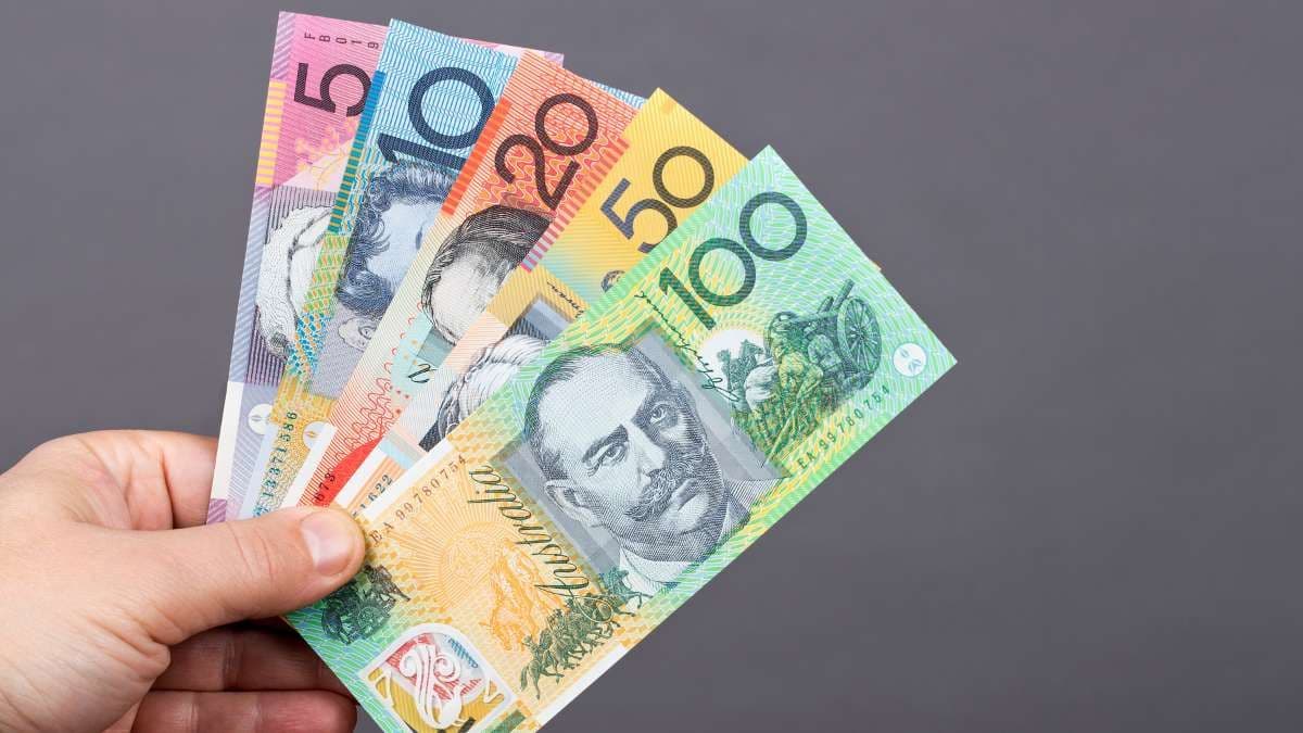 Australia’s economy grew by 0.8%, the weakest in decades