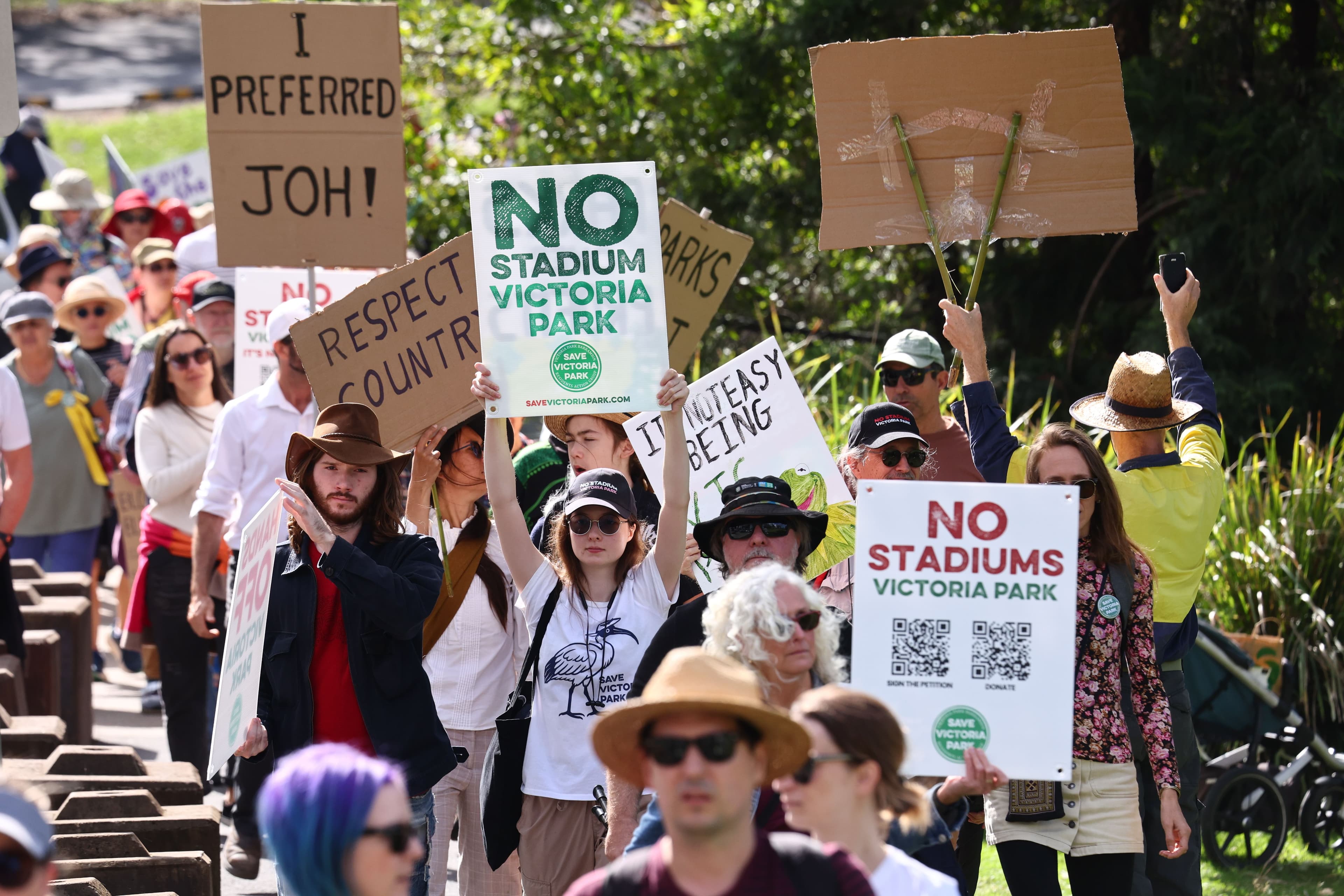 Work starts on Brisbane's Olympic stadium despite protests