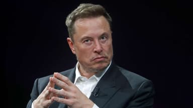 An Elon Musk-approved email is now subject to a lawsuit